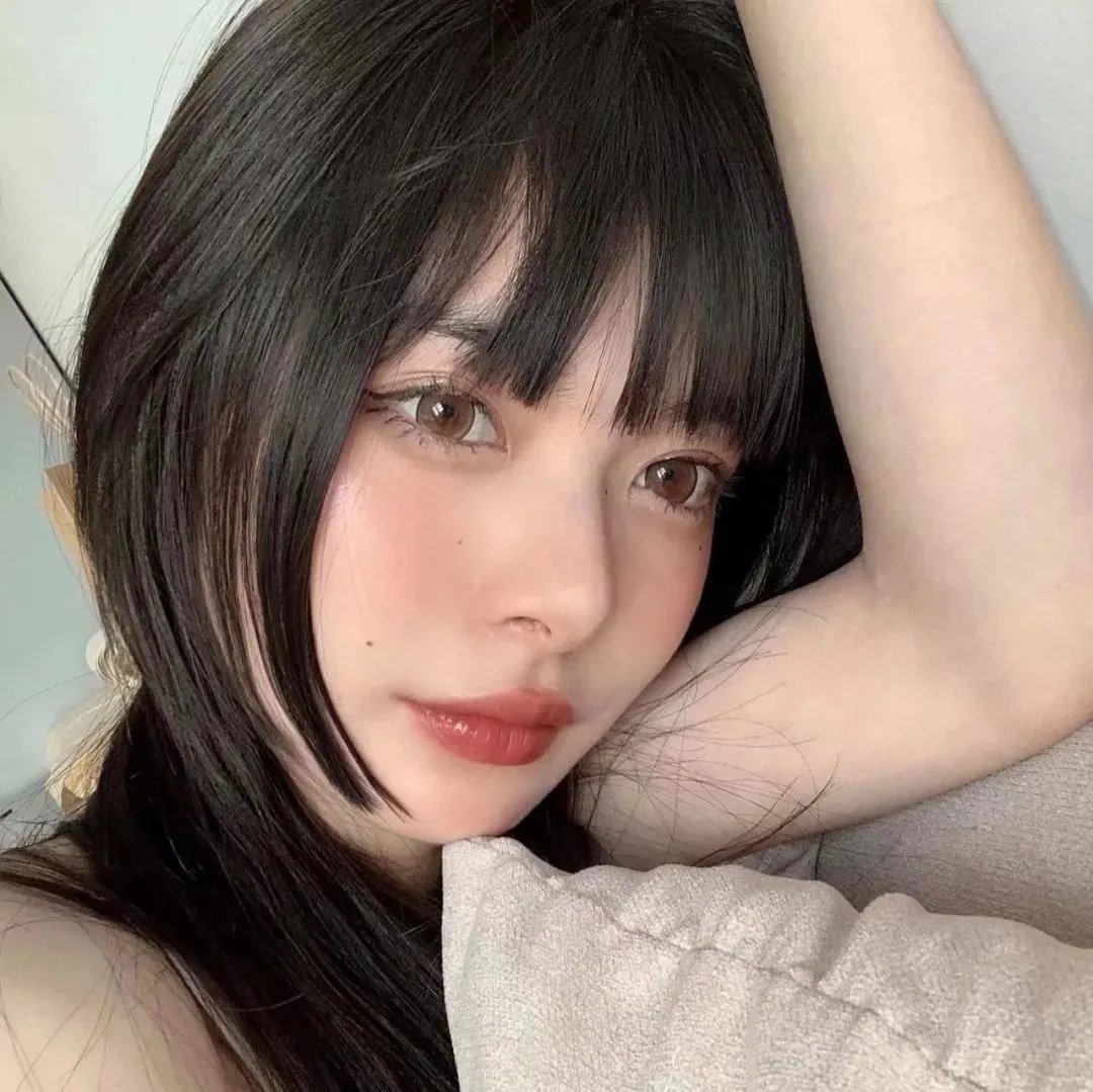 小孤儿海报